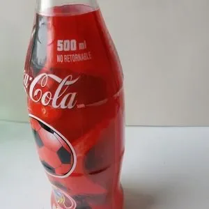 Coca Cola pour la coupe du monde | Cola, Coca cola, Coupe du monde